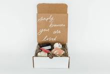 Load image into Gallery viewer, Valentine's Day Luxury Gift Sets